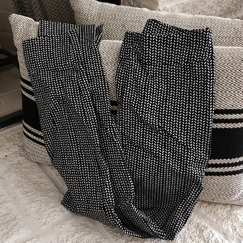 Time  and Tru skinny ankle pant